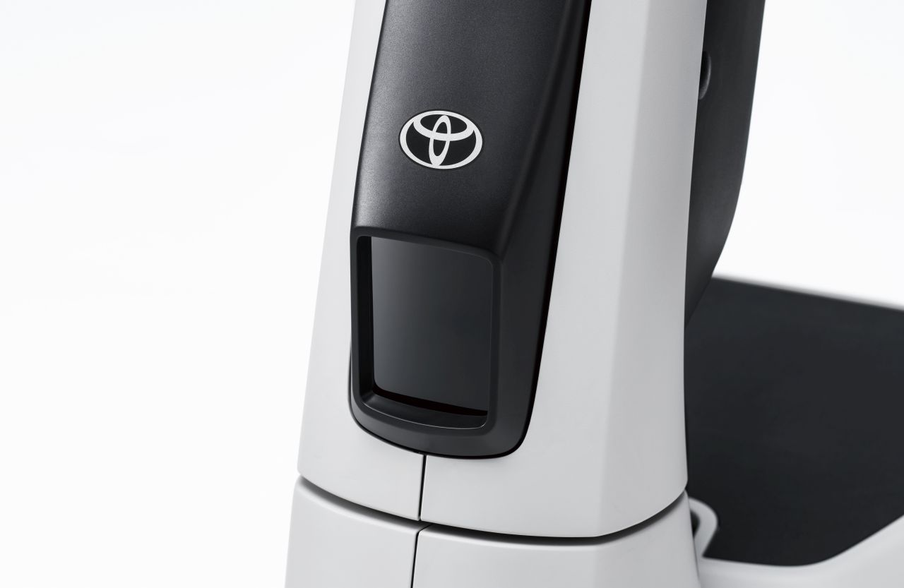 Toyota uvádza na trh vozidlo C+walk T na pohyb v peších zónach