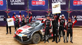  Két versennyel a szezon vége előtt gyártói rally világbajnok a Toyota, és már az egyéni bajnoki cím is biztosan az övé
