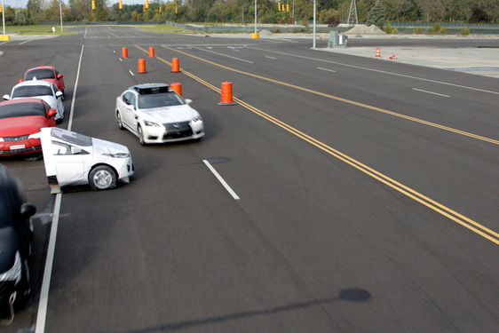 Toyota ukázala nehodu a předvedla, jak jí zabránit