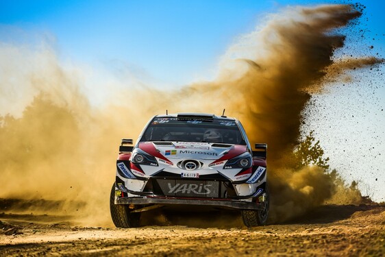 Štěrk, písek a úzké cesty. Toyota Yaris WRC míří na jih Evropy
