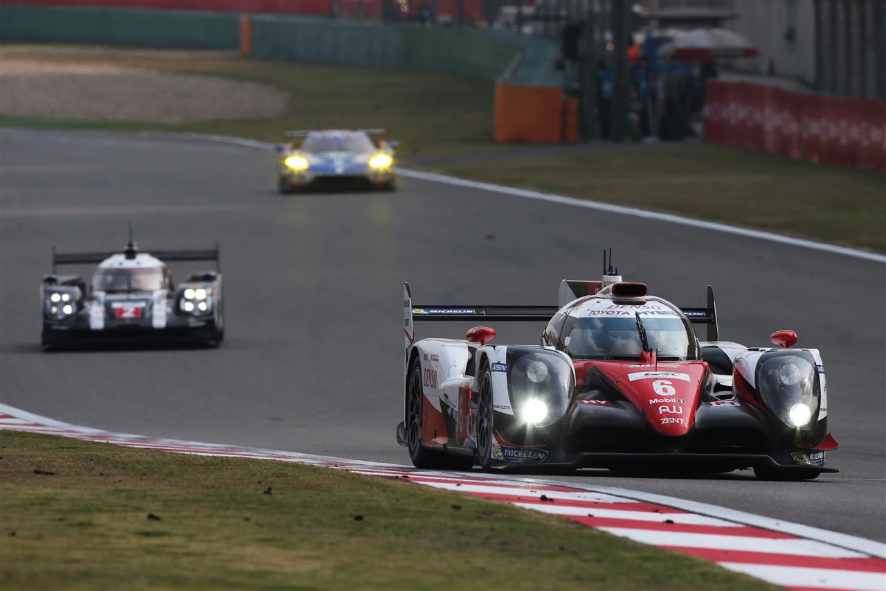 Tým TOYOTA GAZOO Racing vybojoval v Šanghaji dvě pódiová umístění
