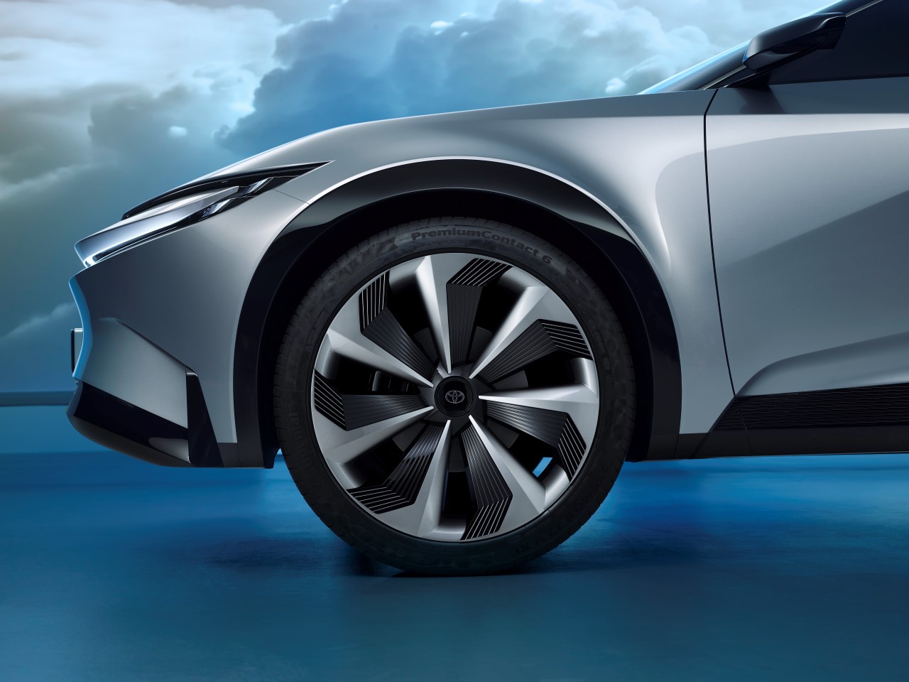 Toyota Sport Crossover Concept poodhalí podobu nového bateriového elektromobilu 