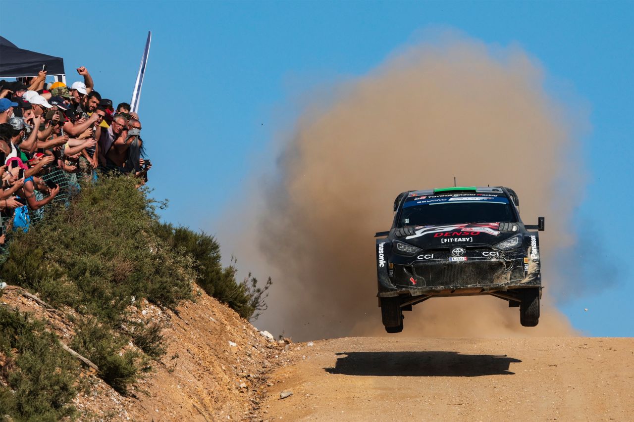 Portugalská rallye: Další vítězství pro Ogiera a Toyotu