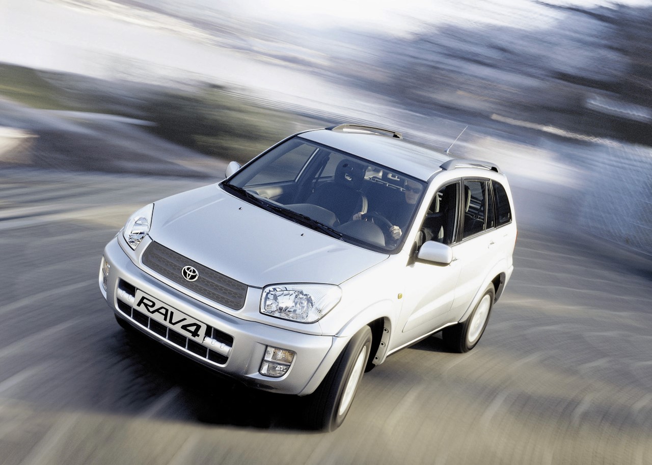 Toyota RAV4: 30 let kultovního průkopníka