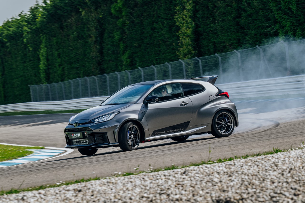 Toyota bude v Praze dražit dvě speciální rallyeové edice modelu GR Yaris