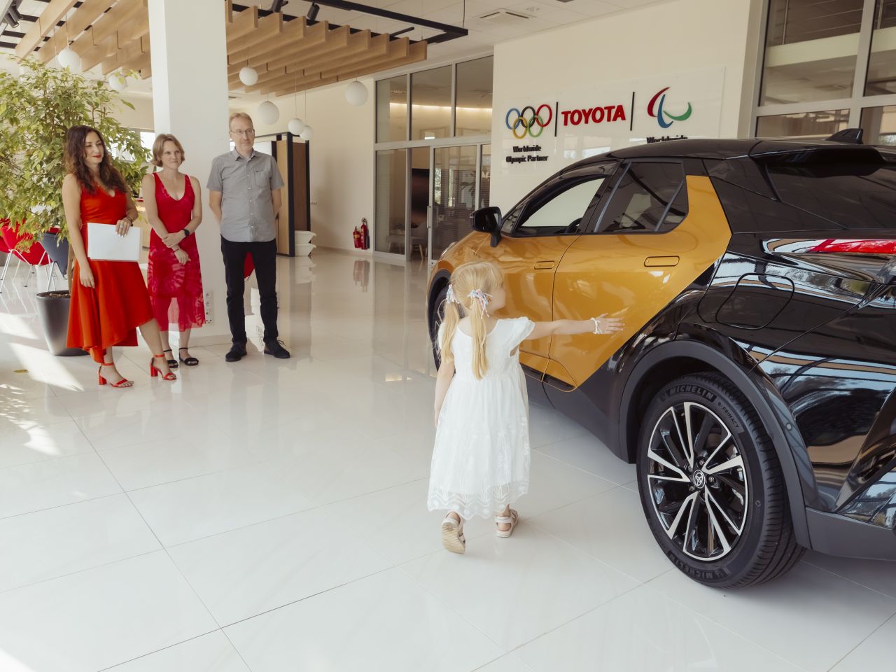 Mezinárodní úspěch: Čtyřletá česká malířka vyhrála v soutěži Toyota Dream Car 5000 dolarů