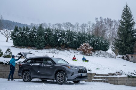 Nechte svůj vůz před sezónou zkontrolovat, zimní kola i příslušenství pořídíte za nižší ceny