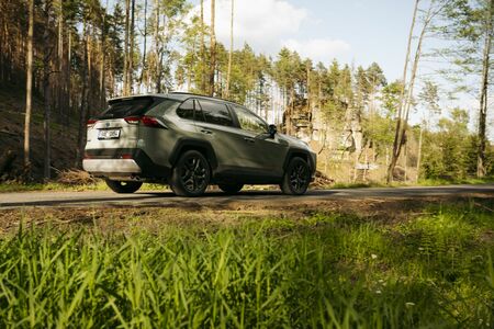 Letní cestování bez starostí? Nezapomeňte před sezónou připravit svůj vůz