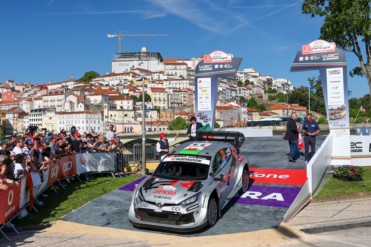 Rallye Portugalsko: Další vítězství pro Ogiera a Toyotu