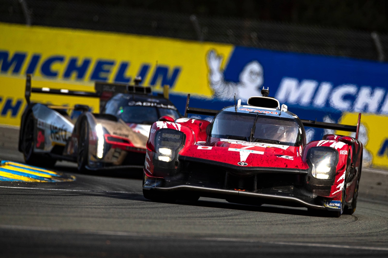 24 hodin Le Mans: TOYOTA GAZOO Racing skončila v Le Mans šestá