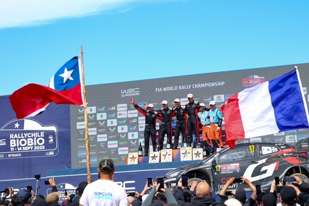 Chilská rallye: Ogier v čele dalšího doublu, Toyota překonává rekord ve vítězství značek