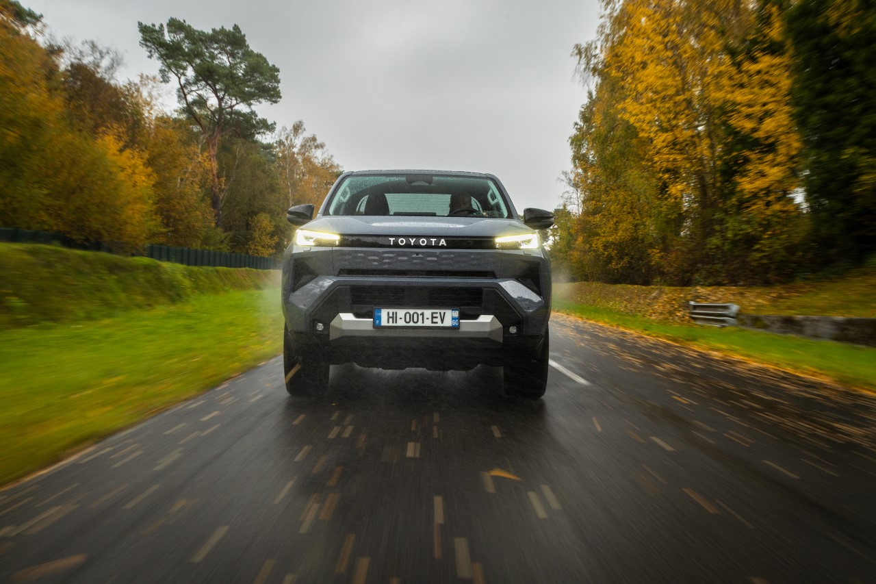 Toyota uvede novou devátou generaci modelu Hilux s mild-hybridním, čistě elektrickým i vodíkovým pohonem