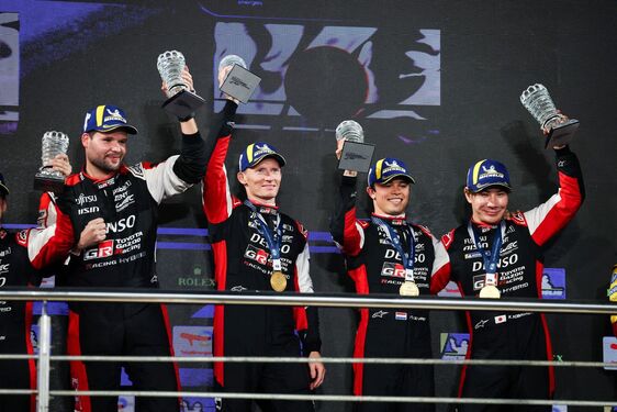 8 hodin Bahrajnu: První dvě místa pro TOYOTU GAZOO Racing 