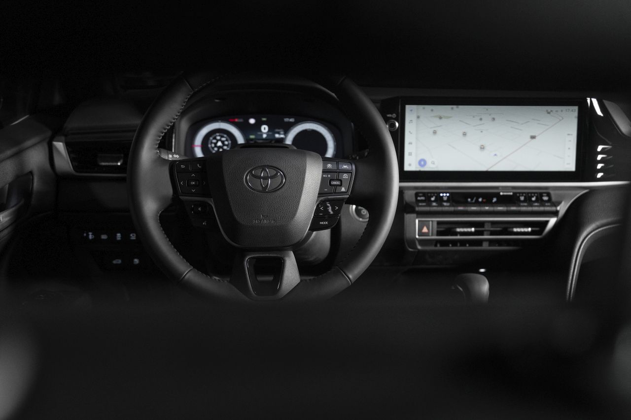 Toyota se stává oficiálním vozem florbalového mistrovství světa 2025 i Českého florbalu