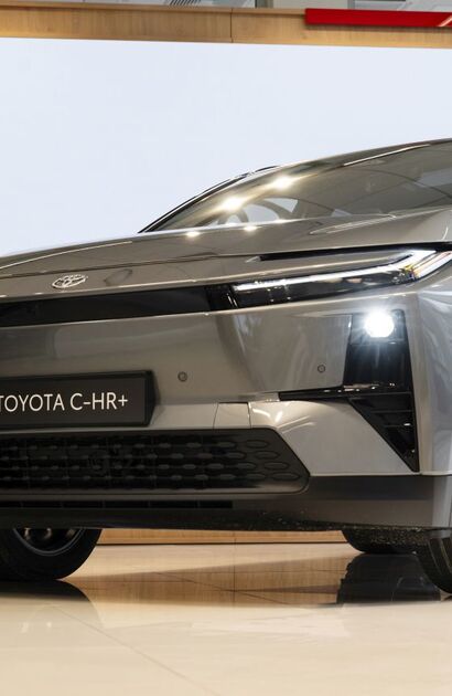 Nová Toyota C-HR+ už má své české ceny, zákazníci ji už mohou objednávat