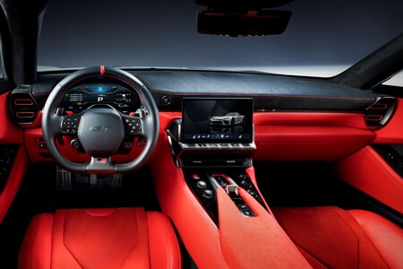 TOYOTA GAZOO Racing představuje ve světové premiéře vozy  GR GT a GR GT3