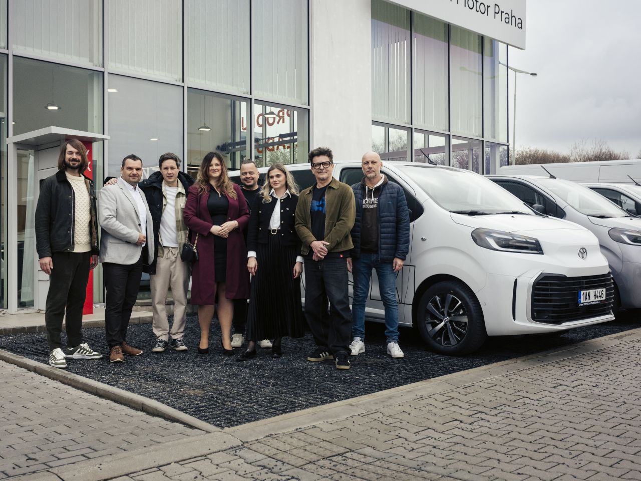 Toyota se spojila s Chinaski, zajišťuje flotilu na turné