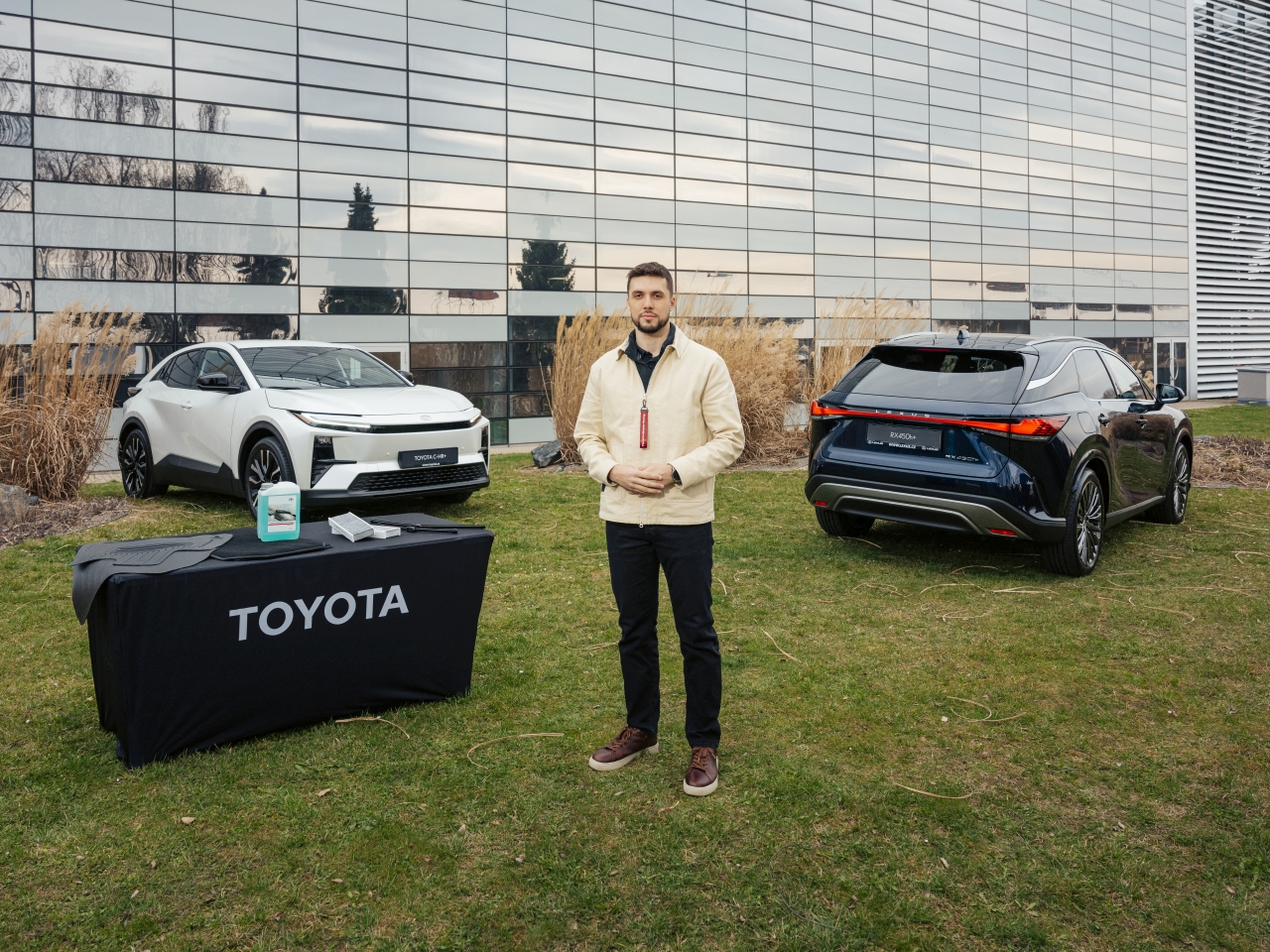 Připravte svůj vůz na letní cesty. Toyota nabízí kompletní péči i výhodnější ceny