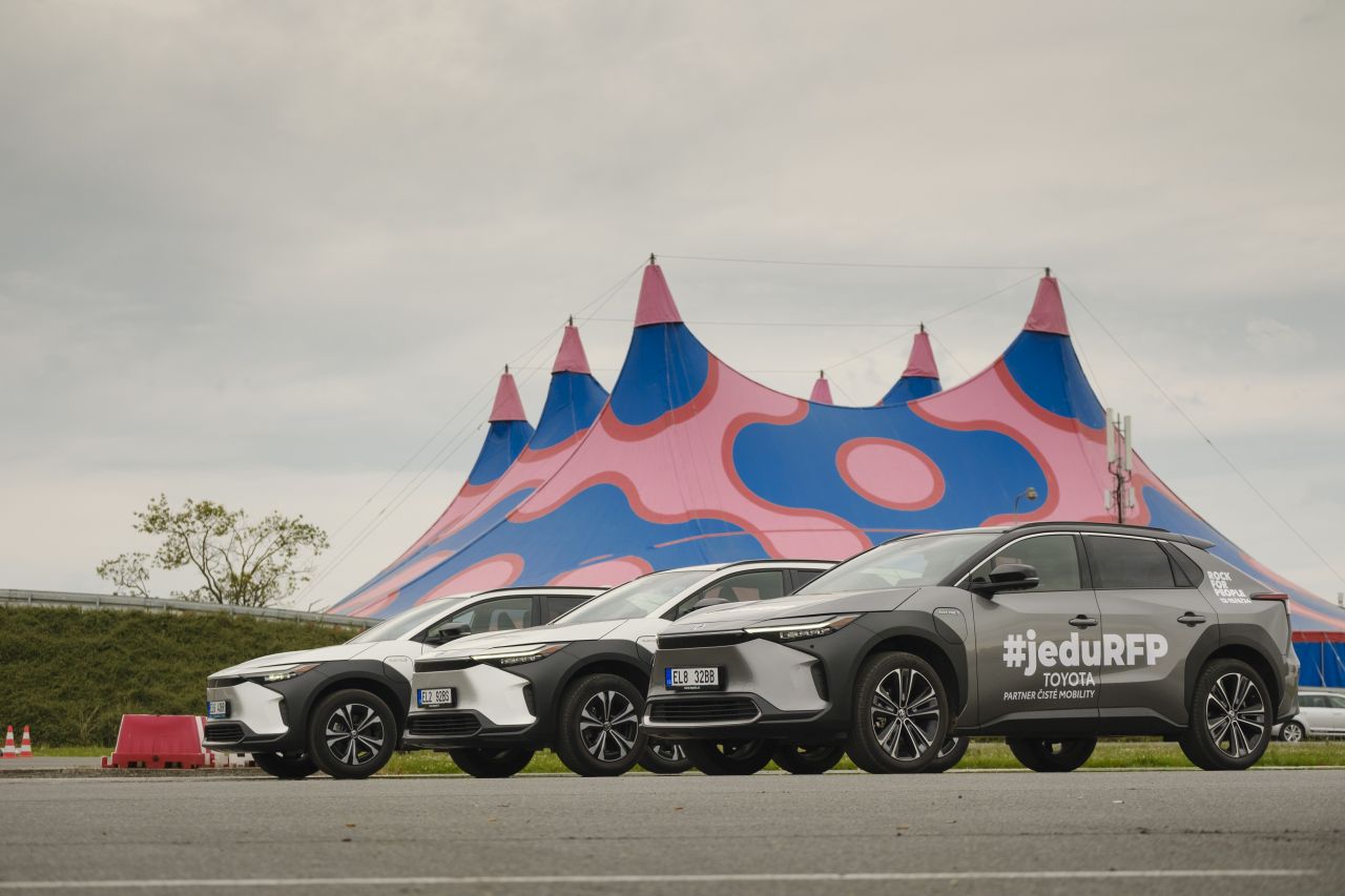Toyota rozšiřuje zónu na Rock for People ve stylu benzinky