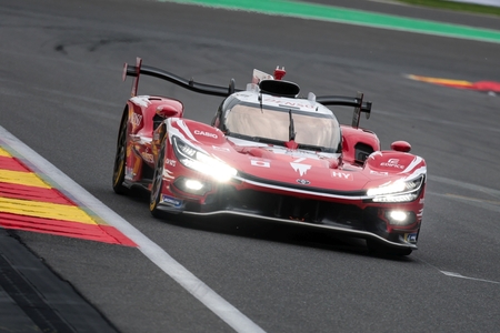 Šest hodin ve Spa-Francorchamps: Drama a dvě bodová umístění pro Toyotu 