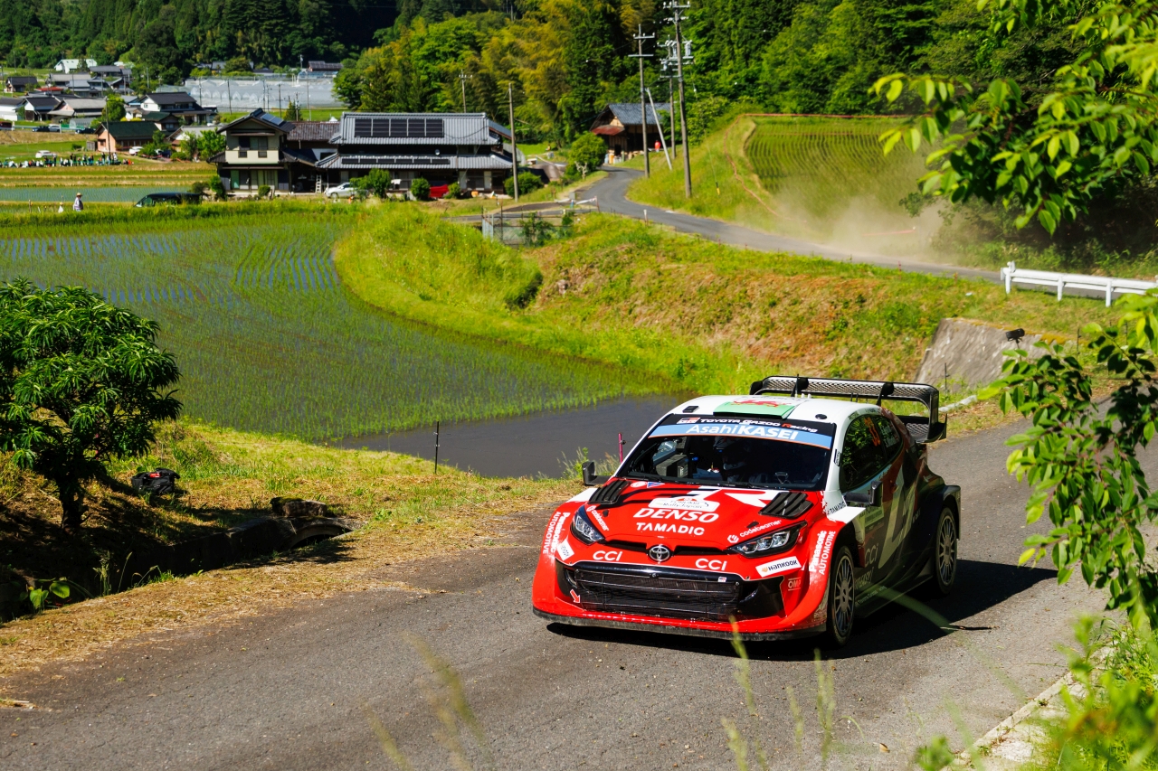 Rallye Japonsko: Evans s Toyotou slaví potřetí zlato