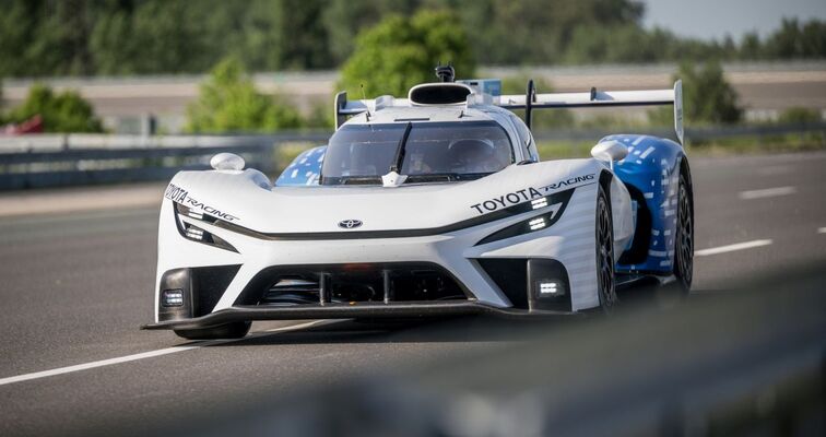 Toyota v Le Mans poprvé předvede závodní prototyp poháněný kapalným vodíkem 