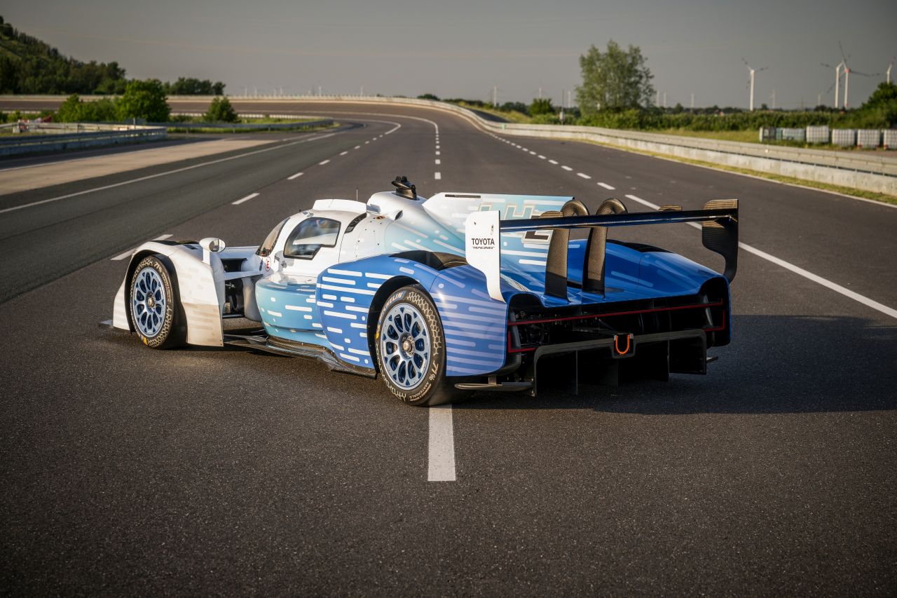 Toyota v Le Mans poprvé předvede závodní prototyp poháněný kapalným vodíkem 