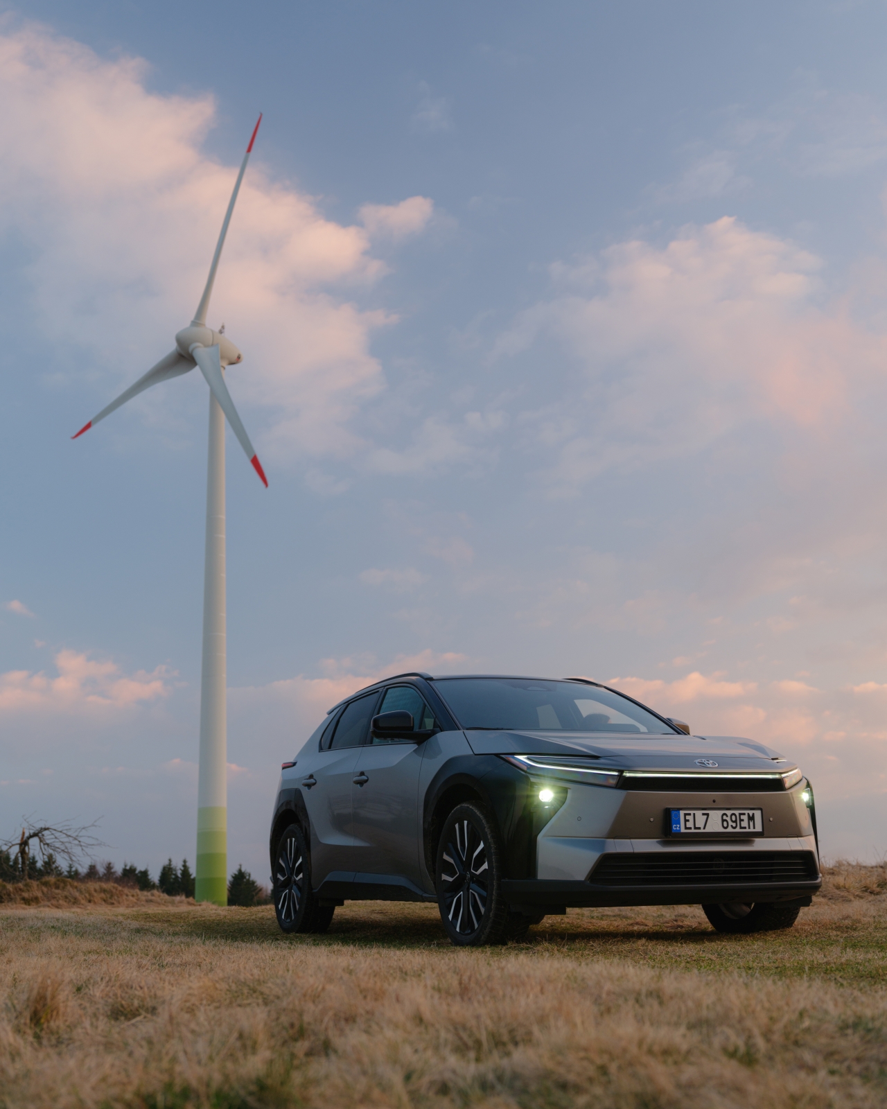 Toyota obsadila v pololetí třetí příčku v prodeji elektromobilů
