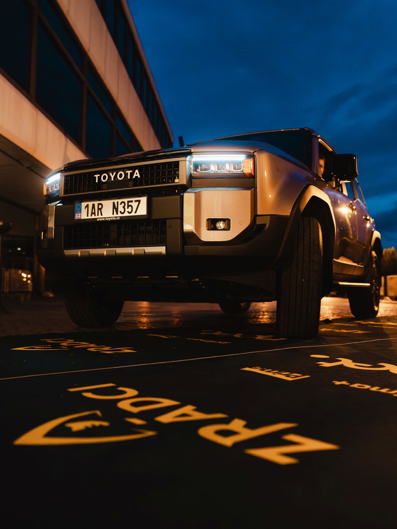 Toyota je podruhé partnerem Zrádců na TV Prima. Model Land Cruiser je opět součástí děje