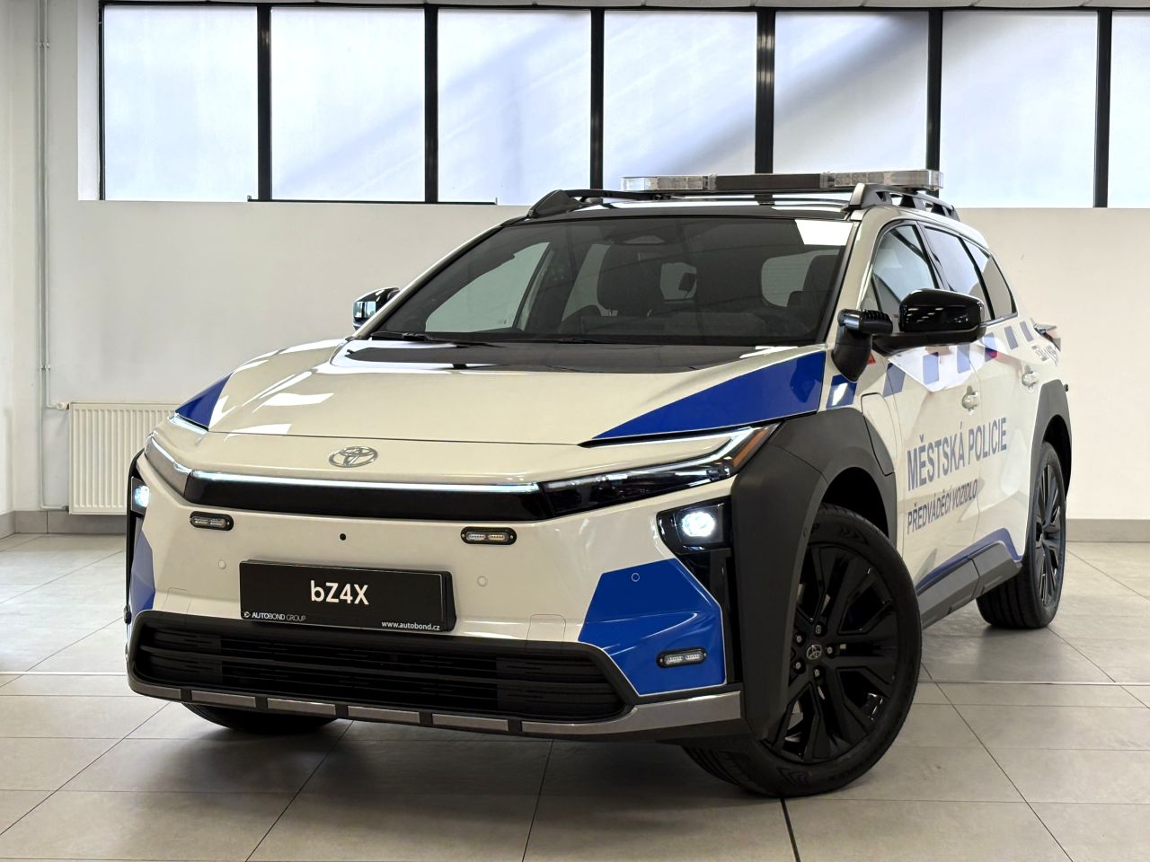 Městská policie testuje elektrickou Toyotu bZ4X Touring