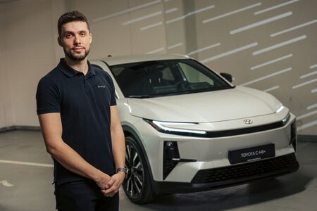 Jen přezout gumy nestačí. Připravte auto na zimu a ušetřete