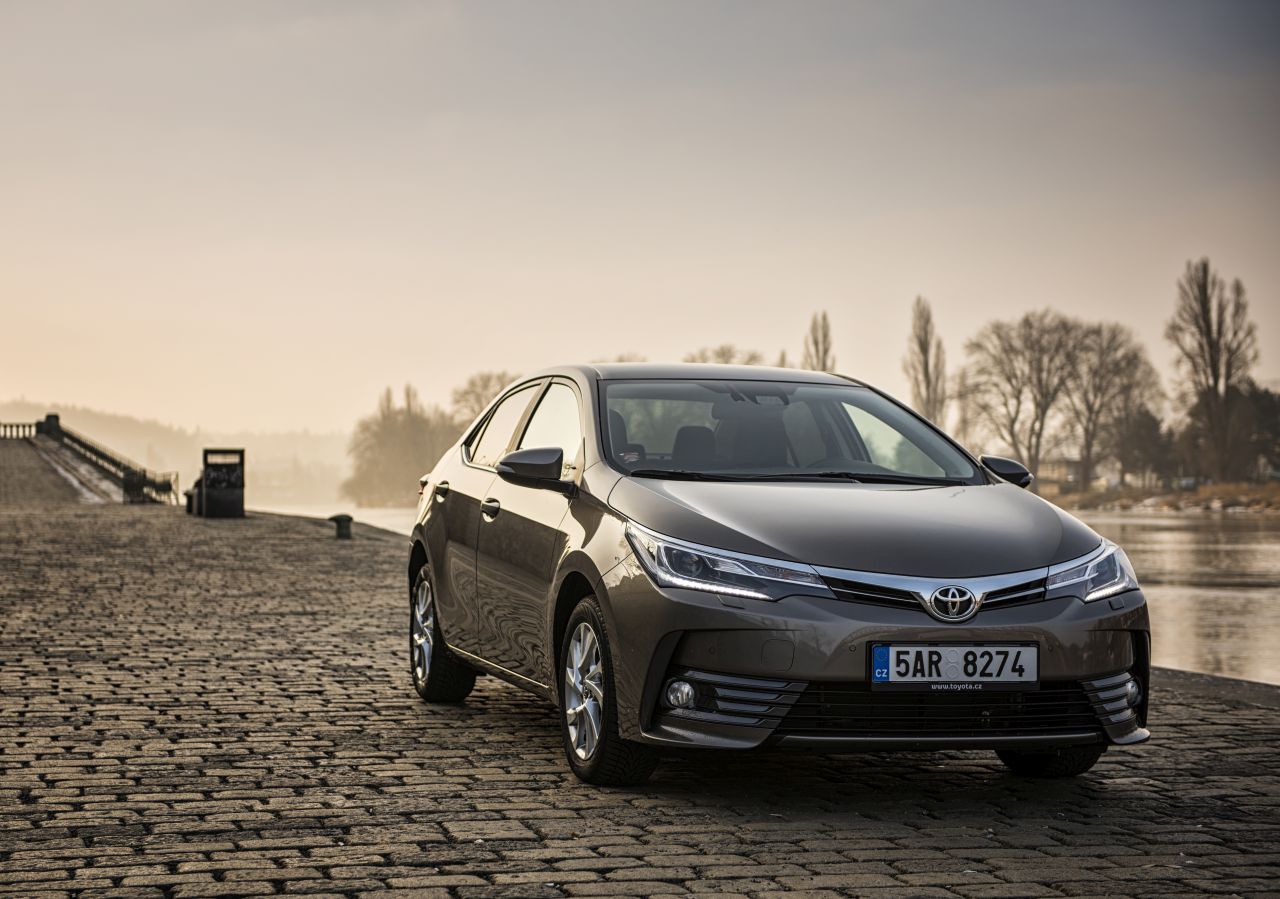Toyota Víkend nabízí akční ceny na Corollu i další modely. Čekání na vůz nehrozí