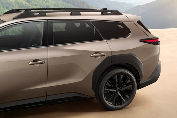 bZ4X Touring 2025