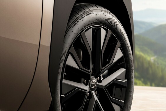 bZ4X Touring 2025