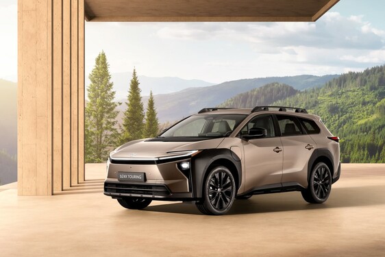 bZ4X Touring 2025