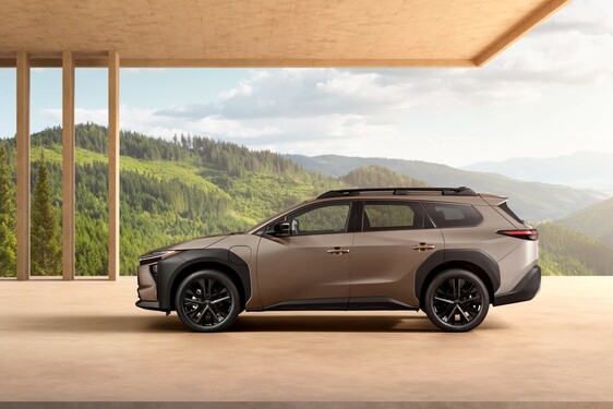 bZ4X Touring 2025