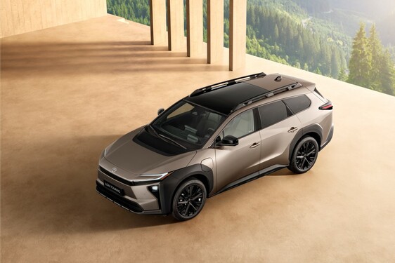 bZ4X Touring 2025