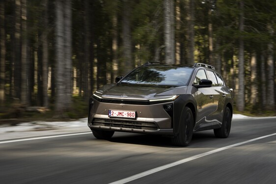 bZ4X Touring 2025