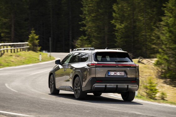 bZ4X Touring 2025
