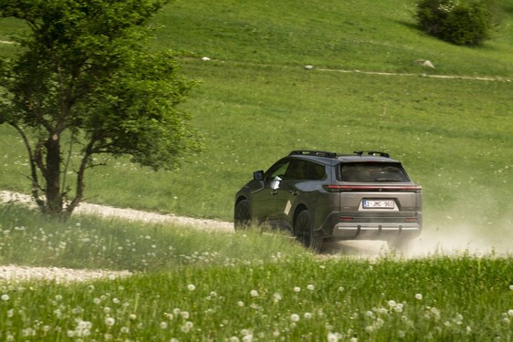 bZ4X Touring 2025