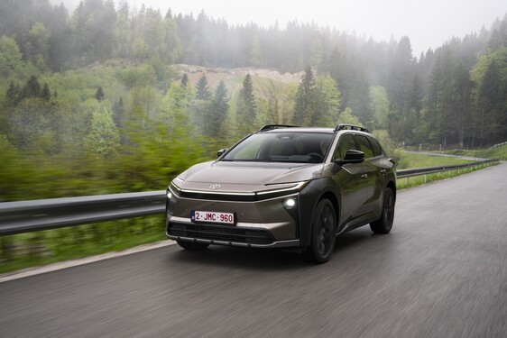 bZ4X Touring 2025