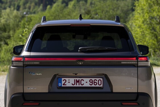bZ4X Touring 2025