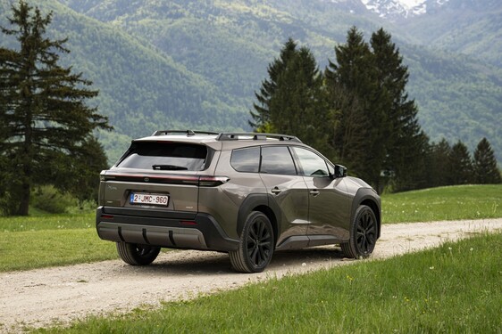 bZ4X Touring 2025