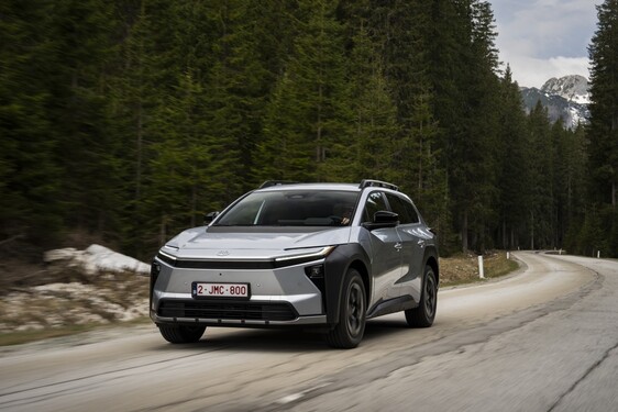bZ4X Touring 2025