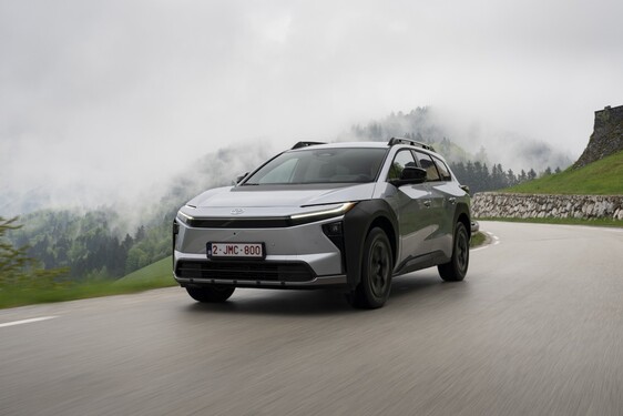 bZ4X Touring 2025