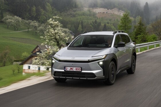 bZ4X Touring 2025