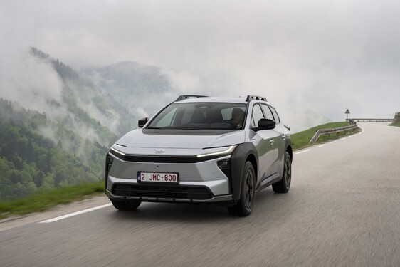 bZ4X Touring 2025