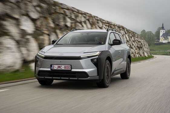 bZ4X Touring 2025