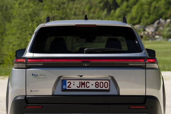bZ4X Touring 2025