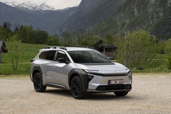 bZ4X Touring 2025
